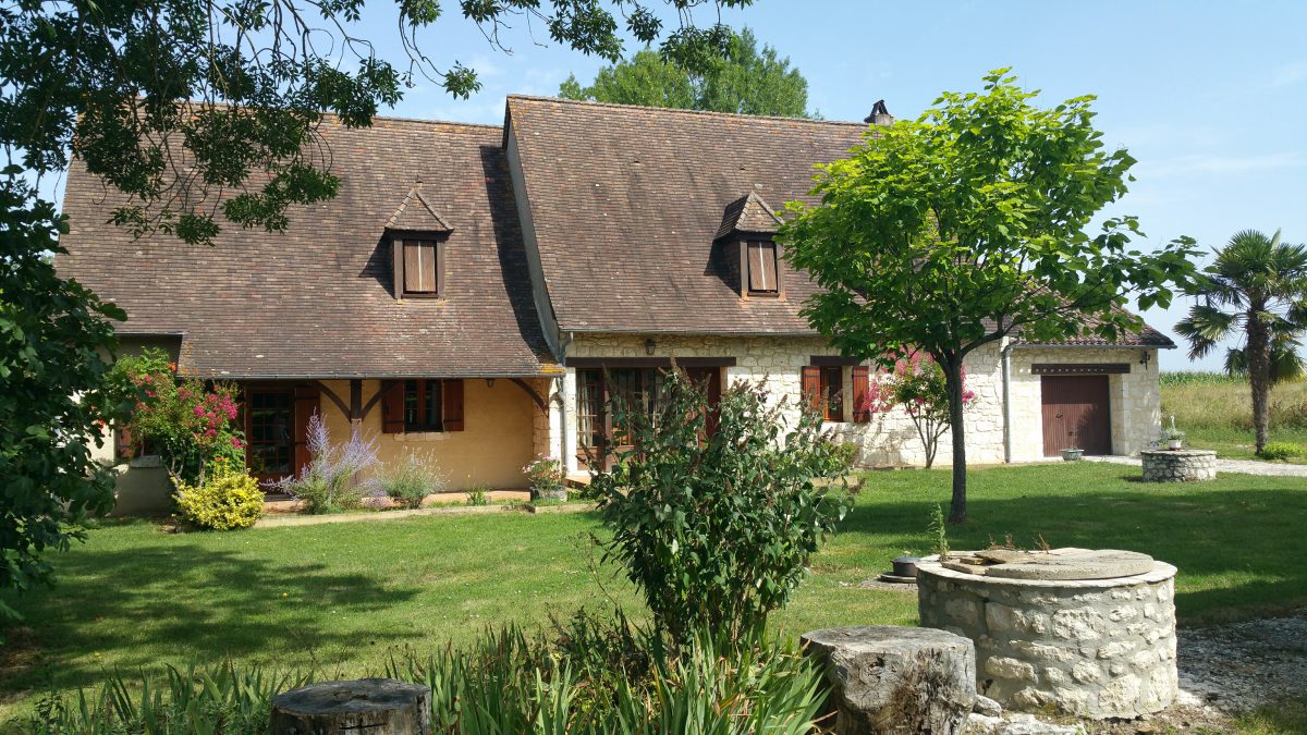 Façade Sud-Est du bâtiment principal